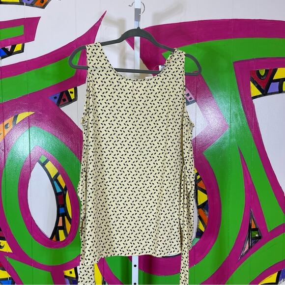 NWT, Meri Skye, Sleeveless Blouse with Straps to tie at waist. Size 1XL. - Picture 1 of 7